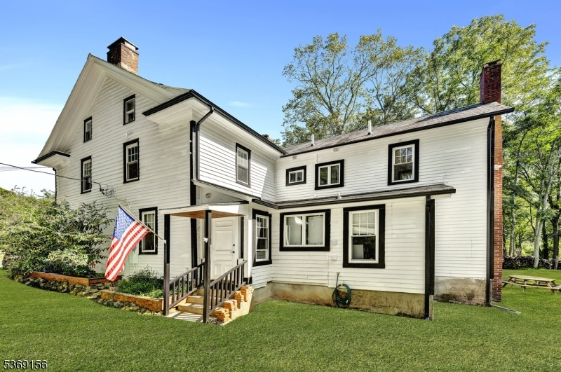 18 Edge Hill Rd
