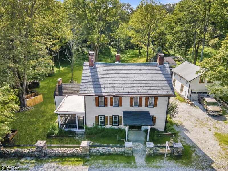18 Edge Hill Rd