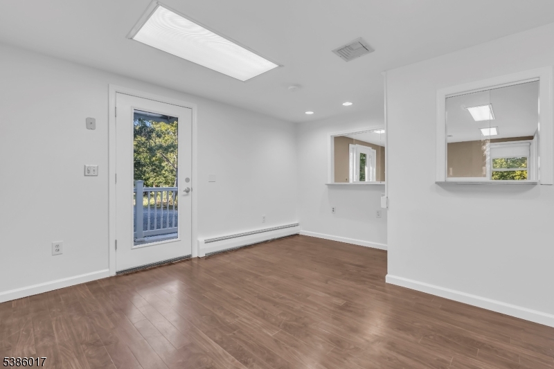 263 Main St
