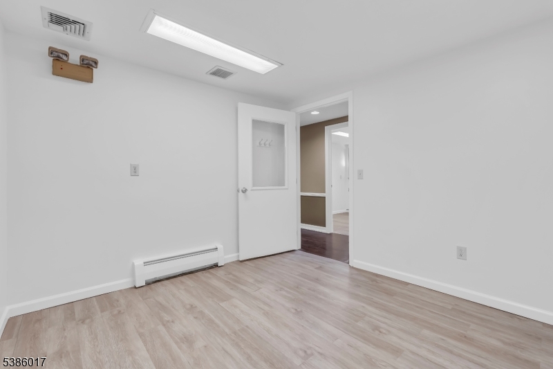 263 Main St