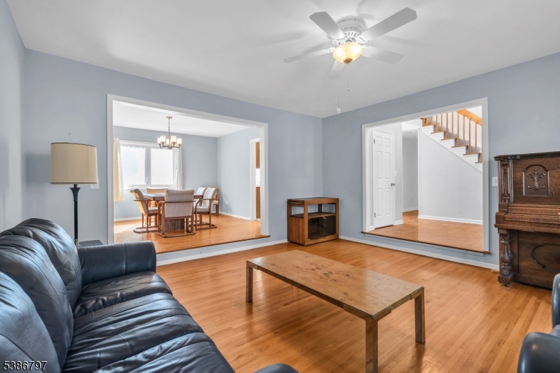 11 Andover Ave