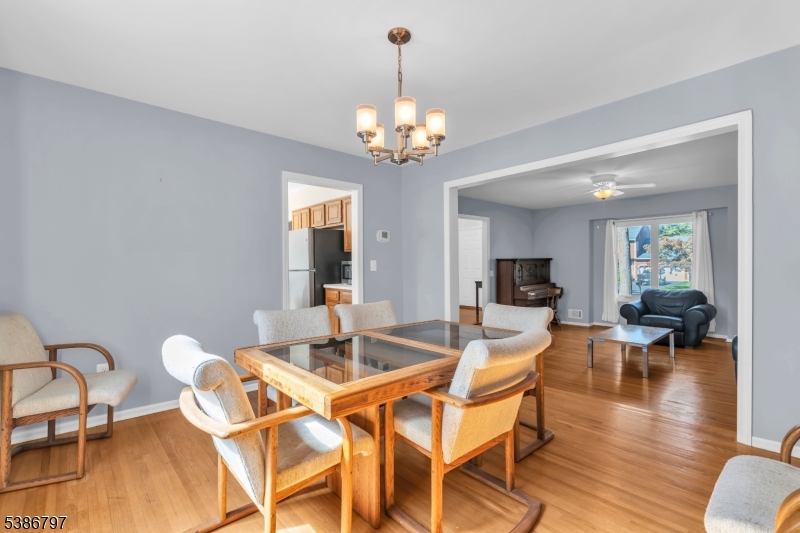 11 Andover Ave