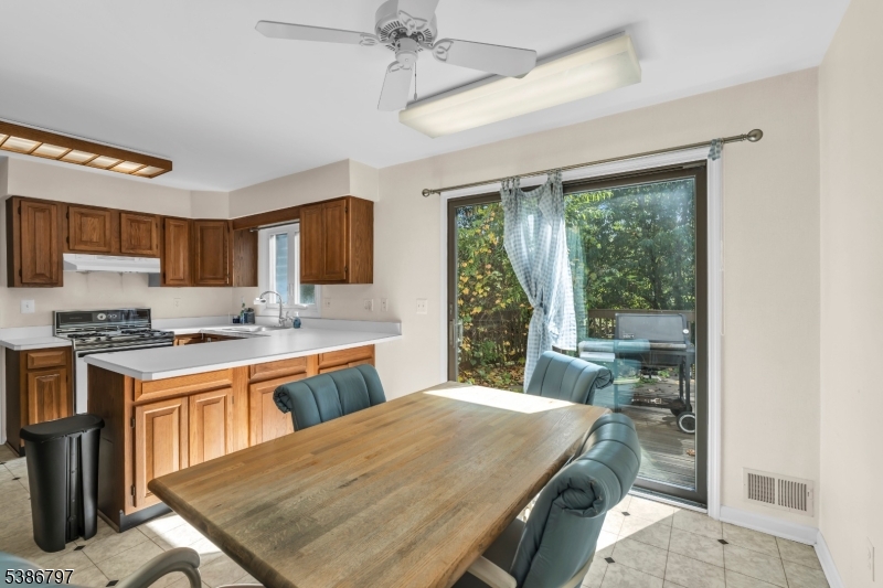 11 Andover Ave