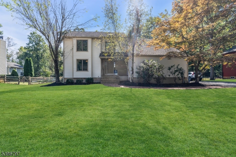11 Andover Ave