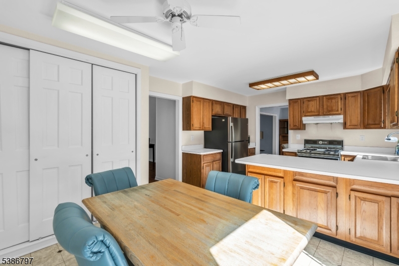 11 Andover Ave