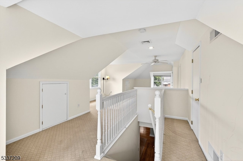 122 Aurora St
