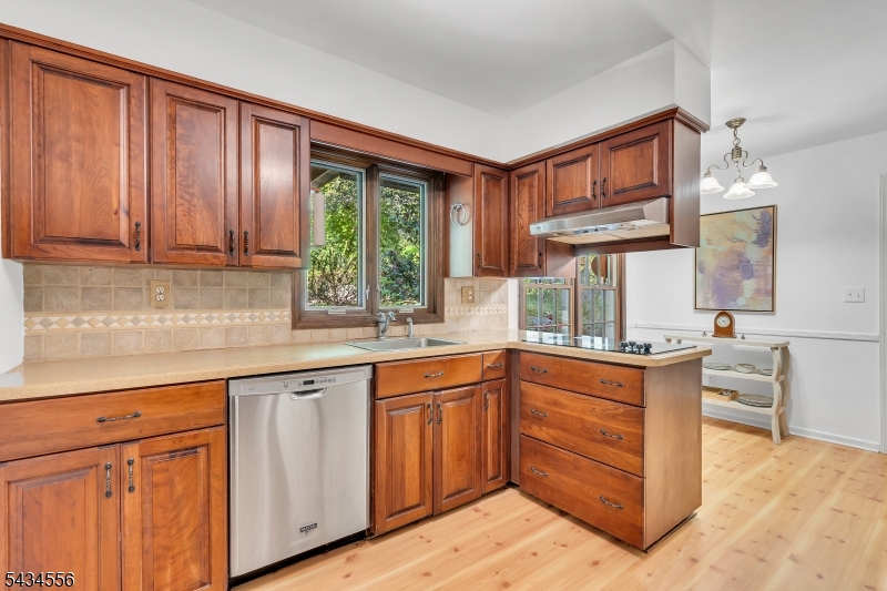 32 Cherryville Hollow Rd