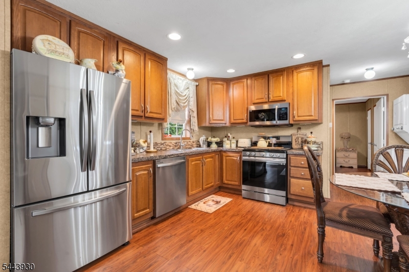 1 White Birch Park