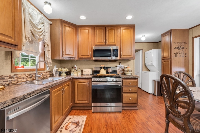 1 White Birch Park