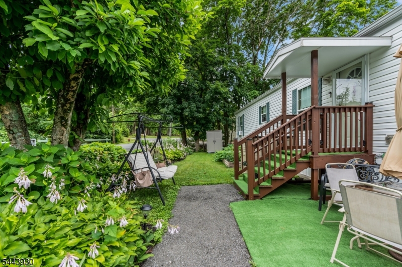 1 White Birch Park