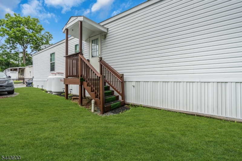1 White Birch Park