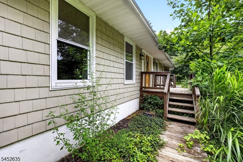 28 Sharrer Road