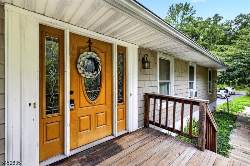 28 Sharrer Road