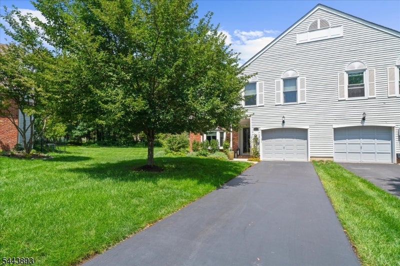 753 Vanessa Ln