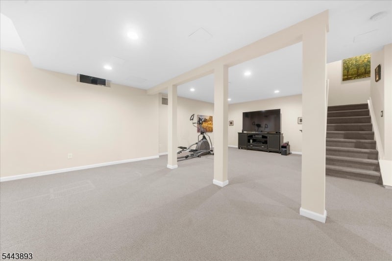 753 Vanessa Ln