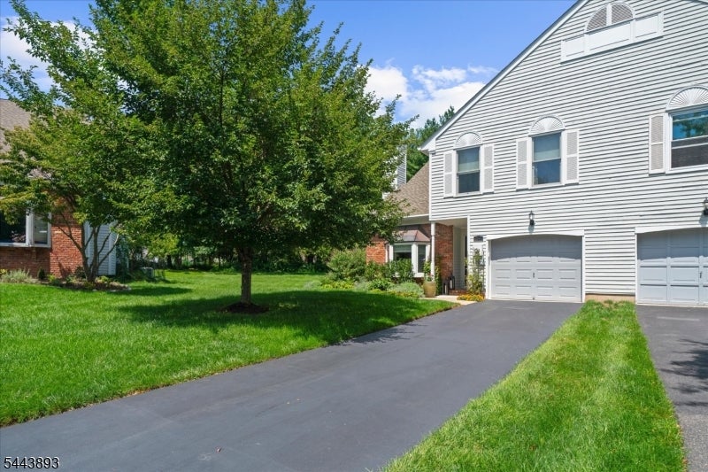 753 Vanessa Ln