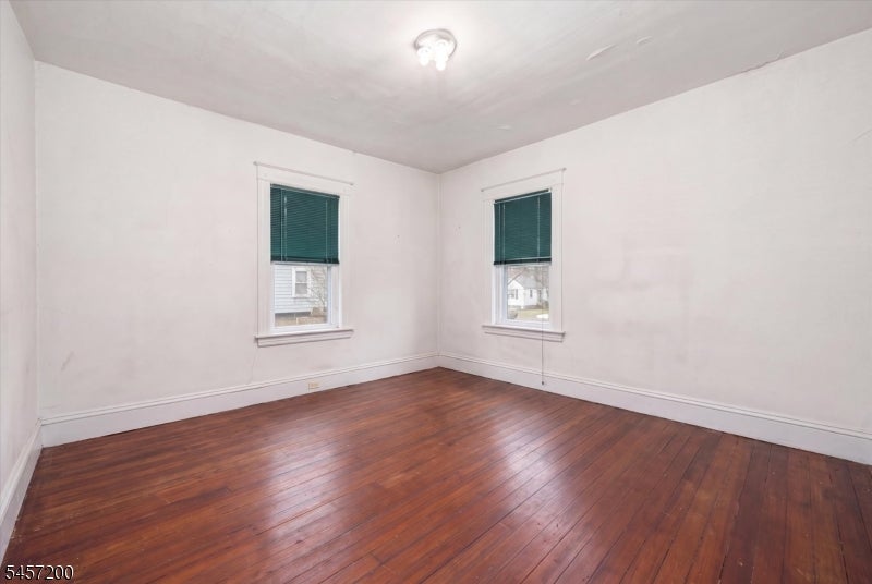 414 Mansfield St