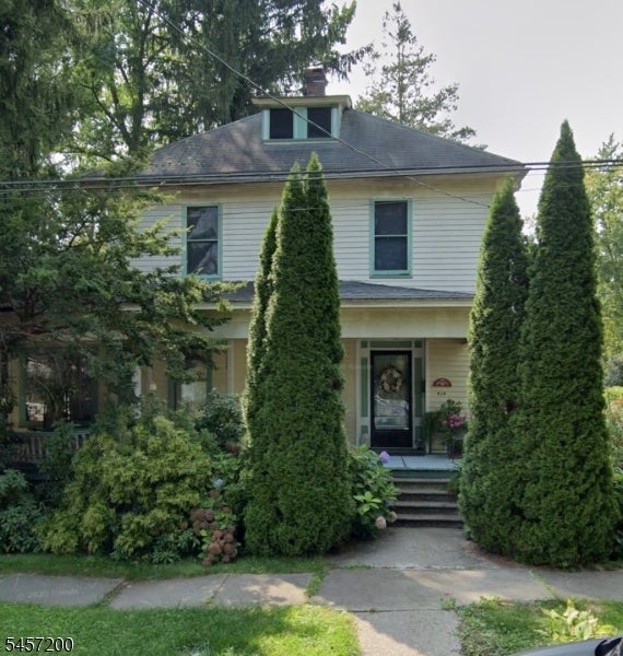 414 Mansfield St