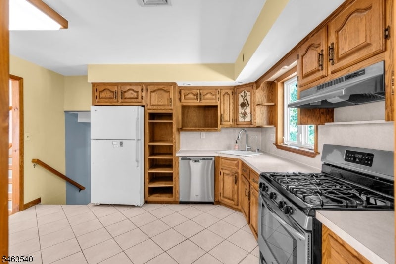 126 Timothy Pl
