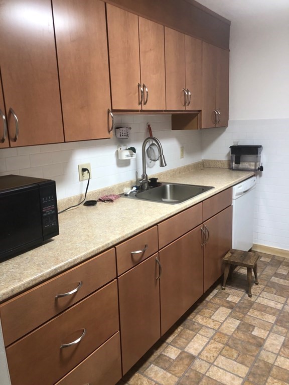 621 Watertown St # 25