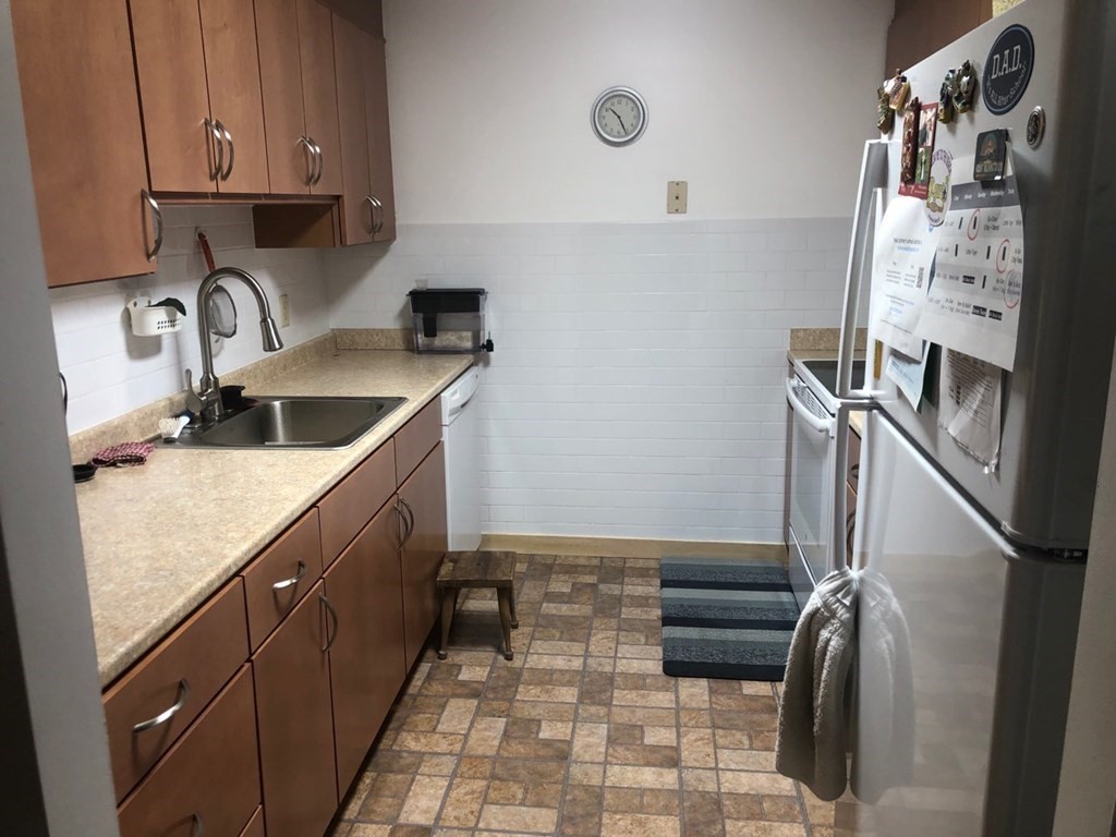 621 Watertown St # 25