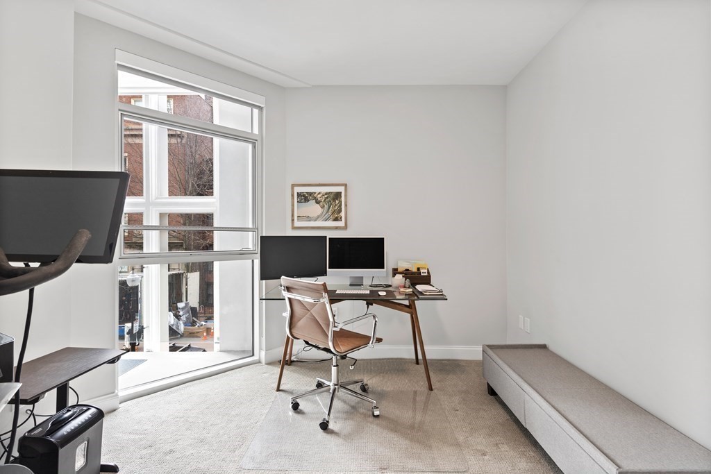 771 Harrison Ave # 207