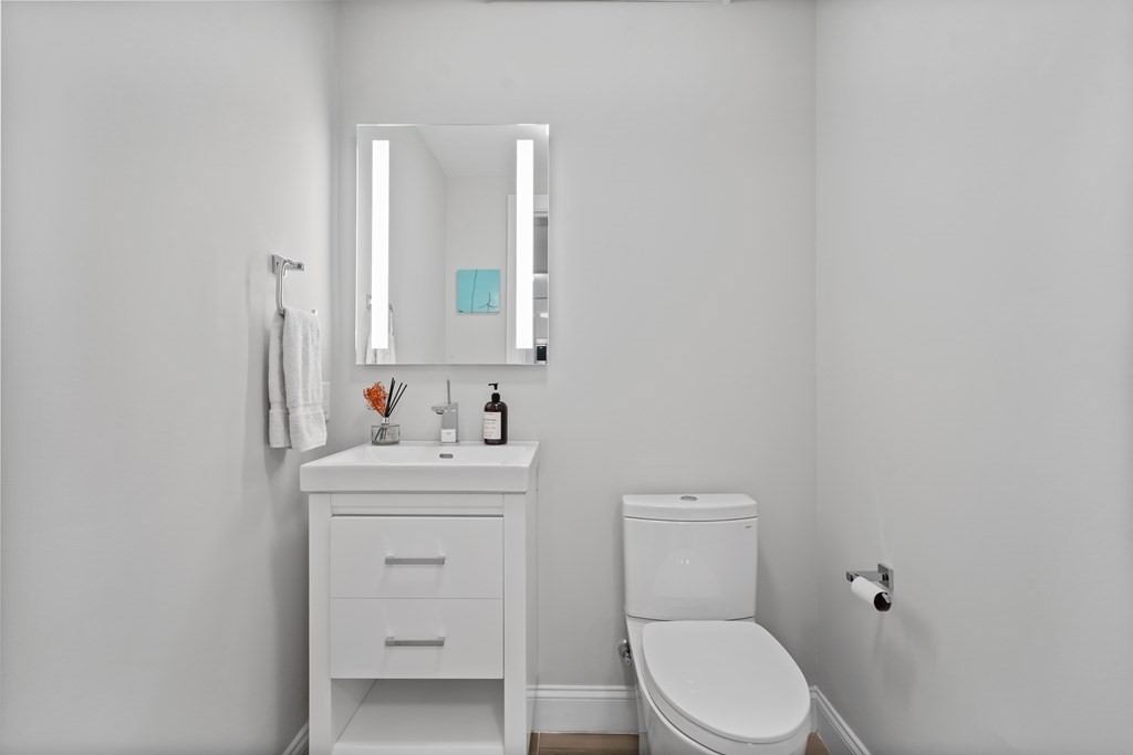 771 Harrison Ave # 207