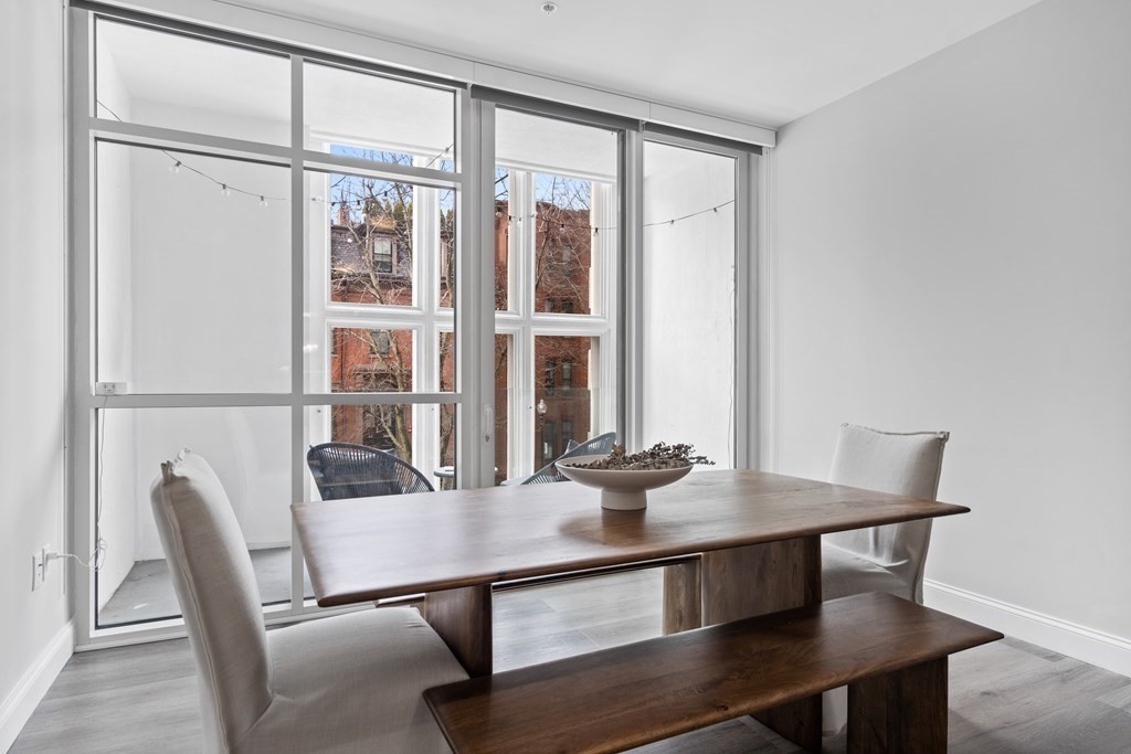 771 Harrison Ave # 207