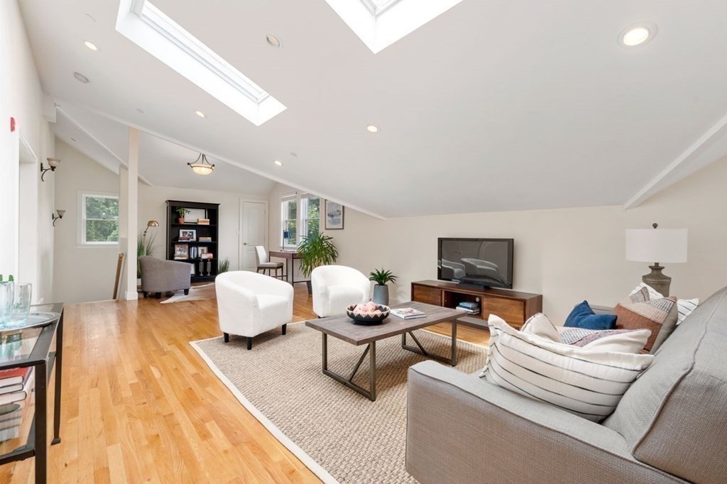 112 Academy Hill Rd # 4