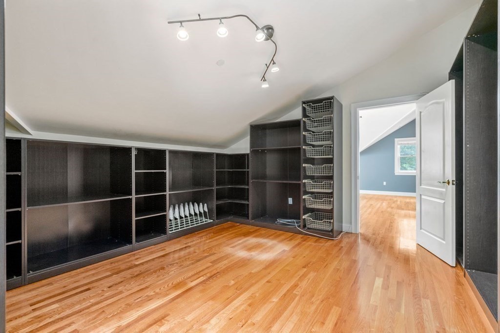 112 Academy Hill Rd # 4