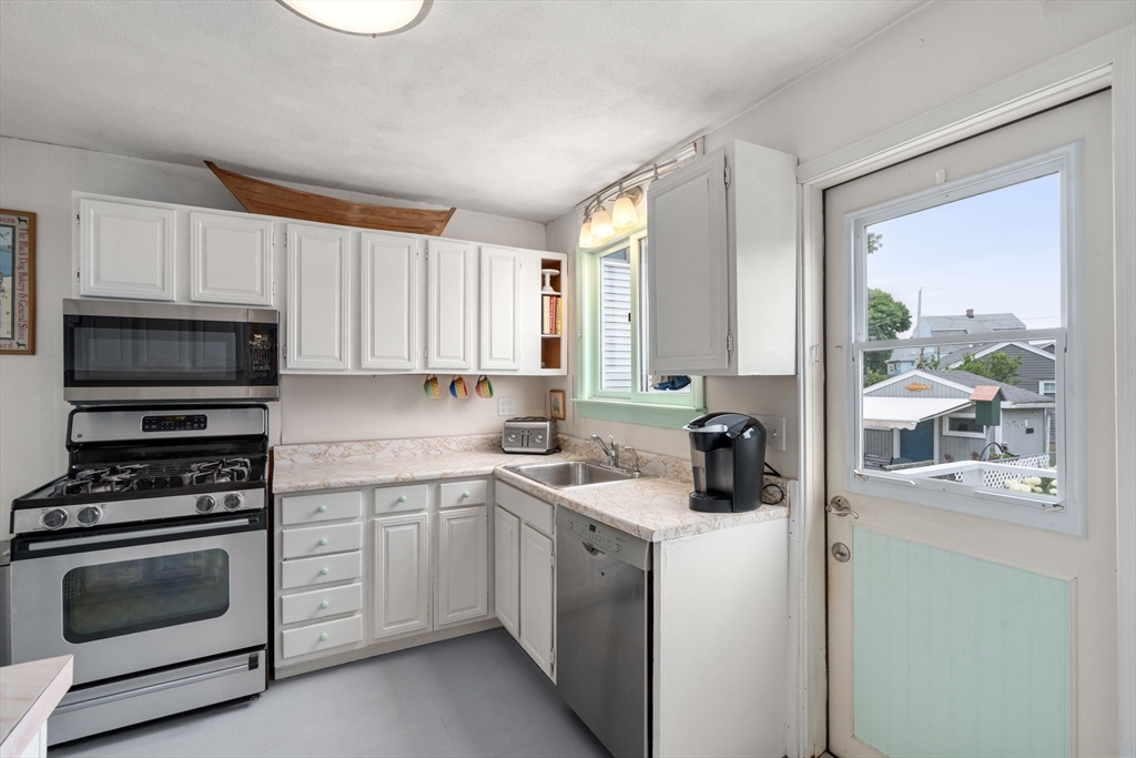 60 Grand View Ave