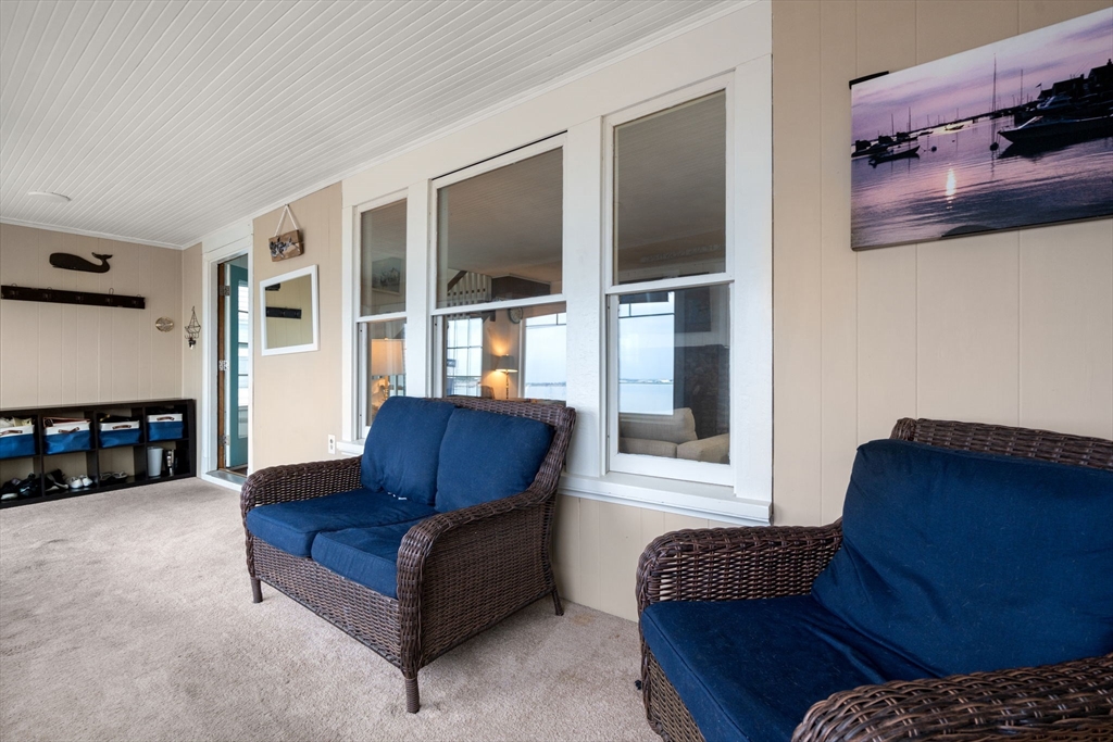 60 Grand View Ave
