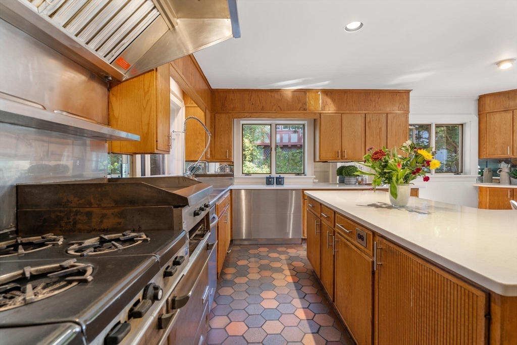 20 Beacon St