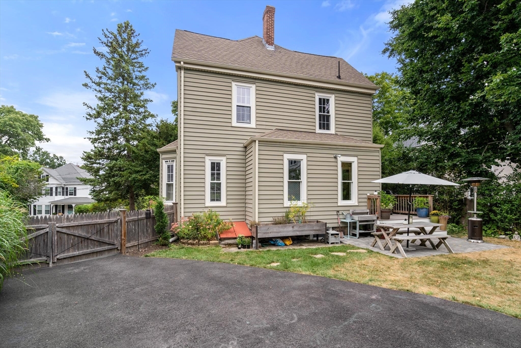 46 Fairview St