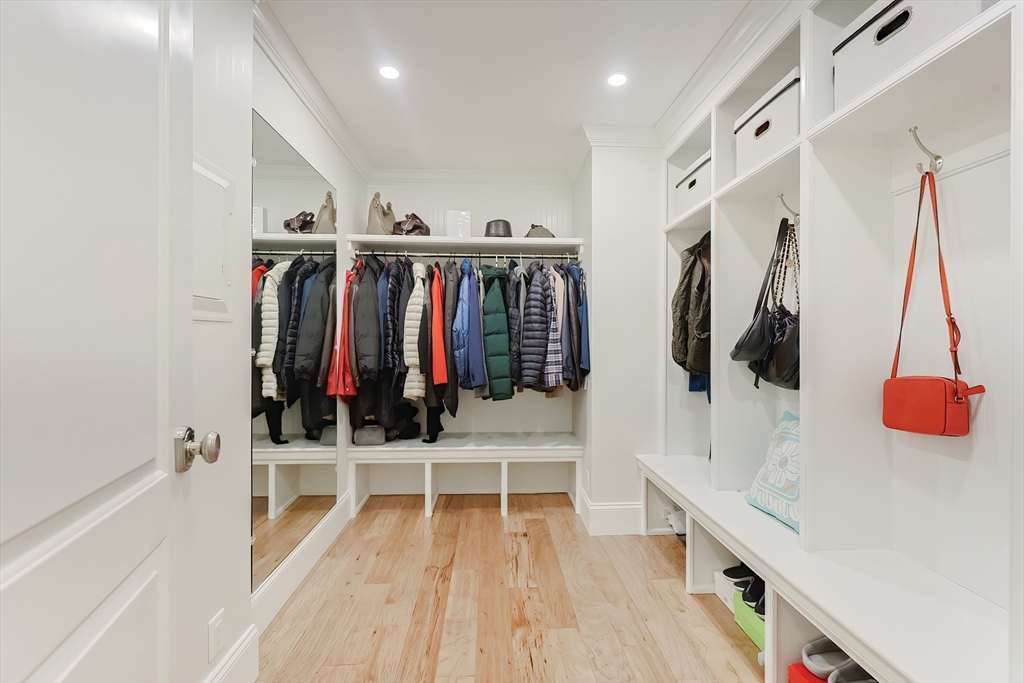 180 Beacon St # 3G