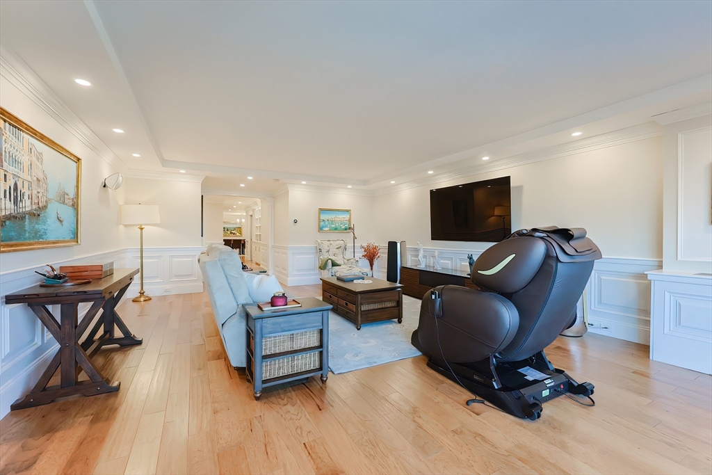 180 Beacon St # 3G