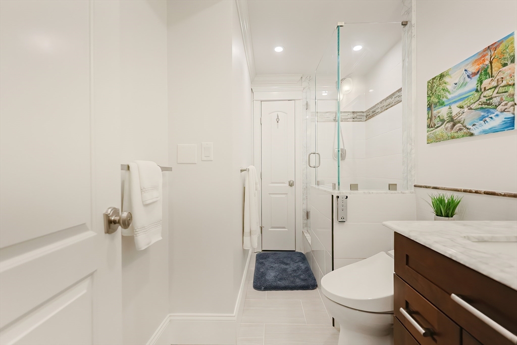 180 Beacon St # 3G