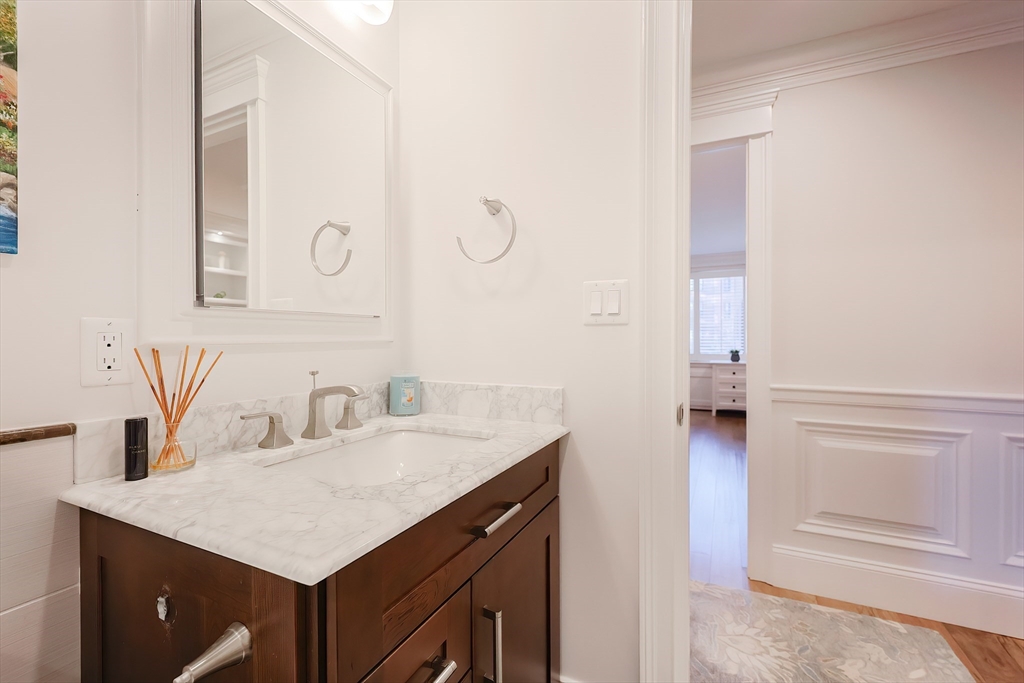 180 Beacon St # 3G