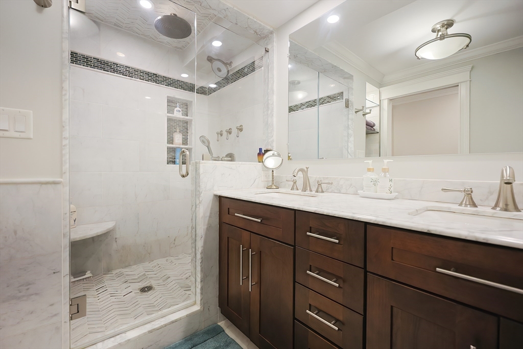 180 Beacon St # 3G