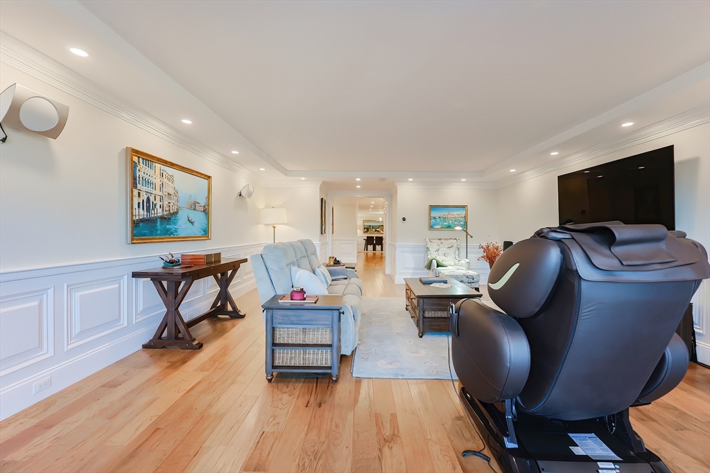 180 Beacon St # 3G