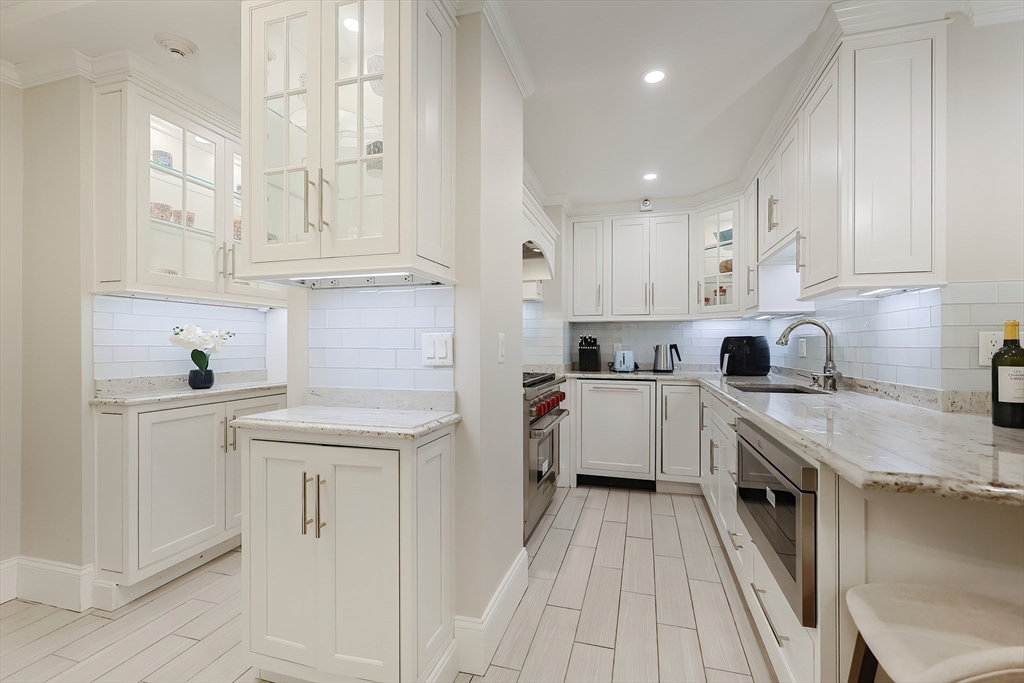 180 Beacon St # 3G