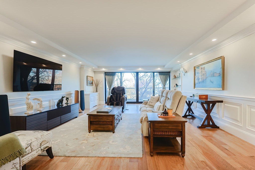 180 Beacon St # 3G