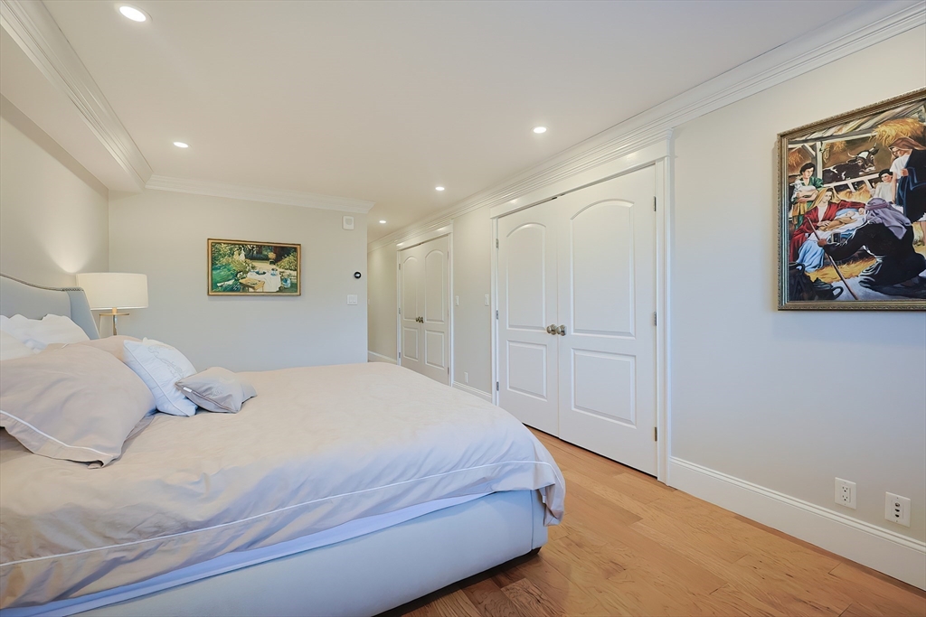 180 Beacon St # 3G