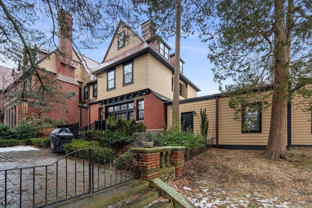 545 Boylston St # 545