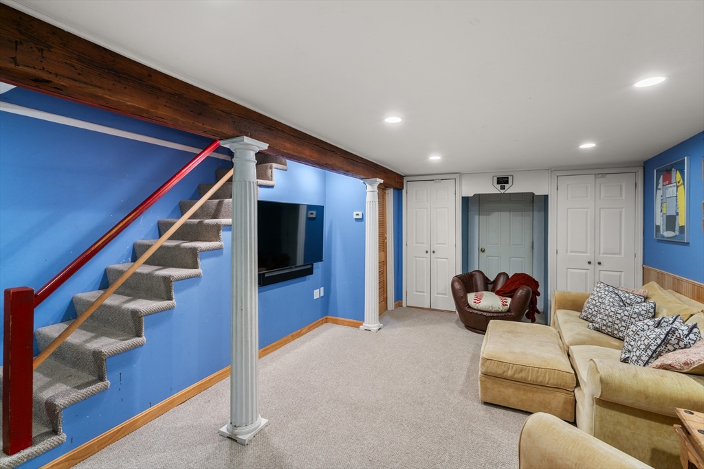 51 Clifton Rd