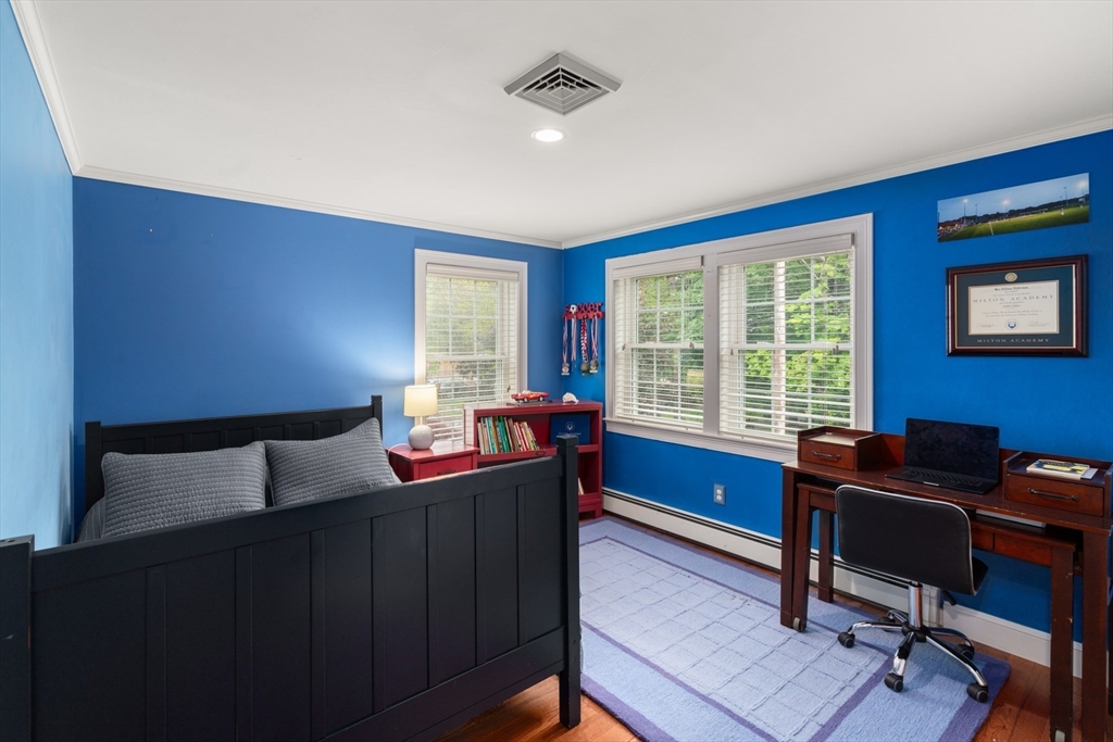 51 Clifton Rd
