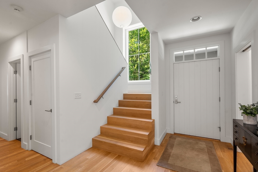 141 Gun Hill St