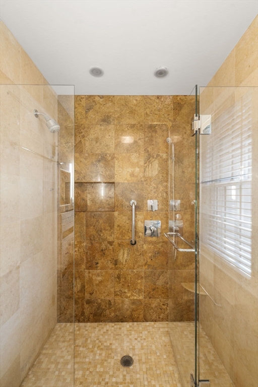 4 Hosmer Cir
