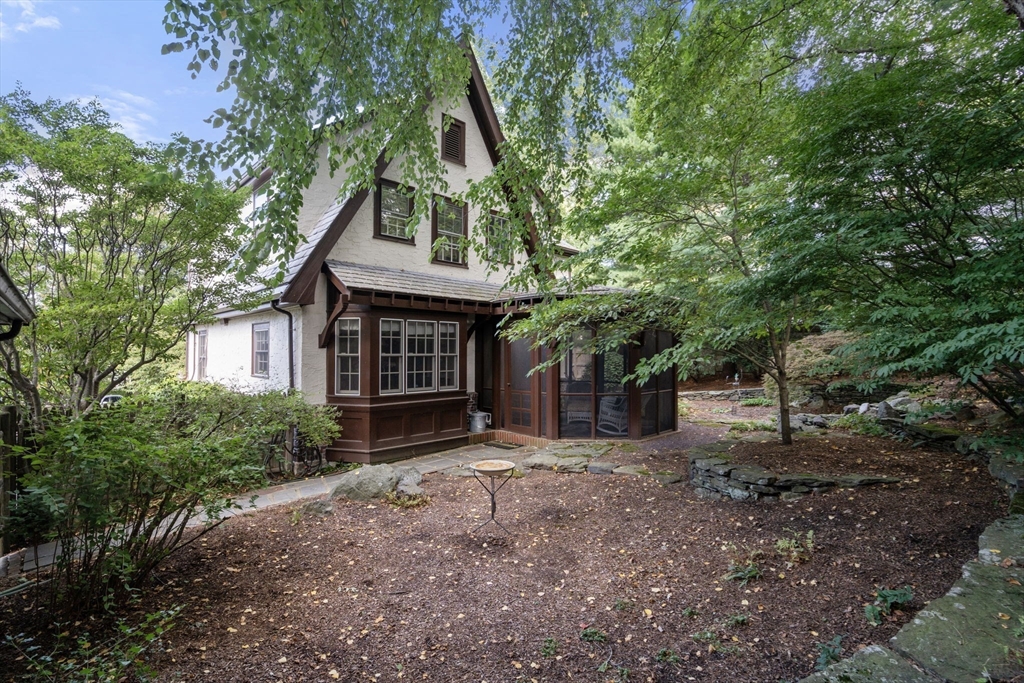 4 Hosmer Cir