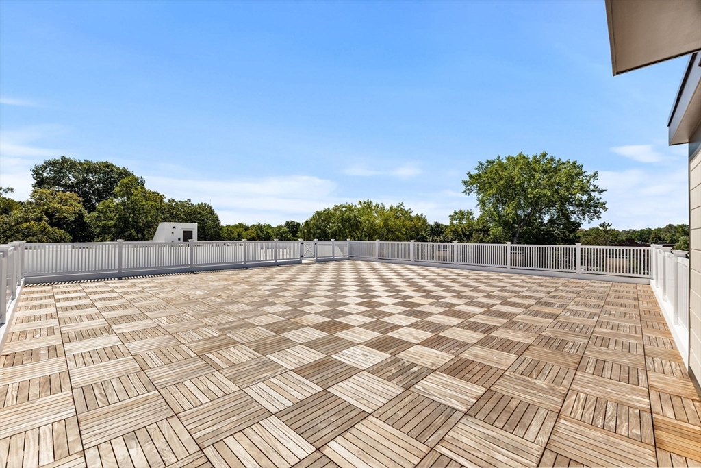 1114 Beacon St. # 206